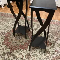 میز کنار سالنی