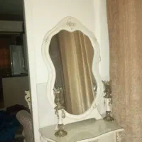 کنسول و آینه و شمعدان