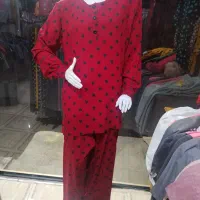 پوشاک زنانه و بچگانه