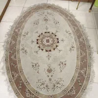 فرش کرم رنگ