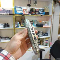 چراغ قوه یو وی uv اصل ۴ چراغ فلزی‌شارجی