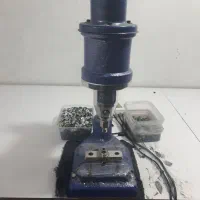 بسته بند شلوار جین و یک نفر الیک و مادگی زن