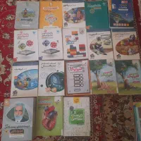 کتاب تست و کتاب درسی تجربی