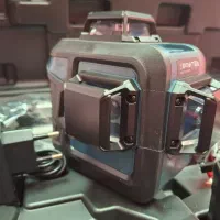 تراز لیزری سه بعدی