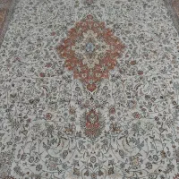 یک عدد فرش ۱۲ متری ۷۰۰ شانه
