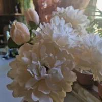 گل مصنوعی رنگ کرم وگلبهی|گل مصنوعی|کرج, شهرک امام رضا (ع)|دیوار