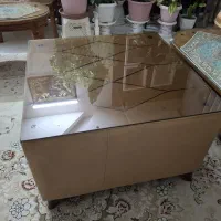 فروش دو دست مبل (سلطنتی و راحتی) با کمترین قیمت|مبلمان خانگی و میز عسلی|فولادشهر, B4|دیوار