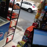 همکار در سوپر مارکت