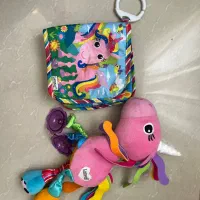 اسب لمیز به همراه کتاب قصه