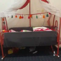 گهواره کودک فقط چند ماه استفاده شده در حد نو