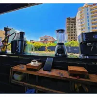 همکار در کافی شاپ