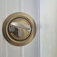 درب ضد سرقت سفید،حراج به علت جا به جایی فروشگاه|مصالح و تجهیزات ساختمان|تهران, دبستان|دیوار