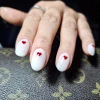 کاشت ناخن متریال اورجینال|خدمات آرایشگری و زیبایی|مشهد, زمرد|دیوار