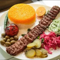 استخدام اقا جهت کار در رستوران|استخدام خدمات فروشگاه و رستوران|تهران, زعفرانیه|دیوار