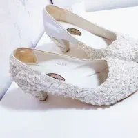 کفش شیک جواهر دوزی شده