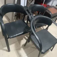 ۴ عدد صندلی تمیز