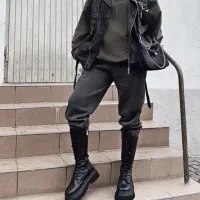 بوت|کیف، کفش، کمربند|شیروان (خراسان), |دیوار