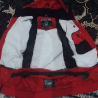 کاپشن خارجی|لباس|قم, ولیعصر|دیوار