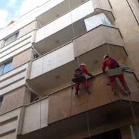 کار در ارتفاع با دسترسی طناب و بدون داربست