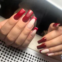 تخفیف ویژه خدمات کاشت ‌ترمیم ناخن