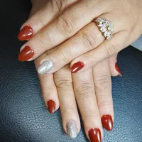 کاشت ناخن با بهترین کیفیت|خدمات آرایشگری و زیبایی|محمدشهر, همایون ویلا|دیوار