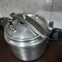 زود پز ۱۰ لیتری خارجی  در حدنو