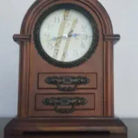 ساعت رومیزی چوبی خارجی