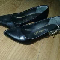 کفش اسپرت وراحت سایز ۴۰ کرم رنگ وکفش مشکی مجلسی ۳۶|کیف، کفش، کمربند|مشهد, هفت تیر (آب و برق)|دیوار