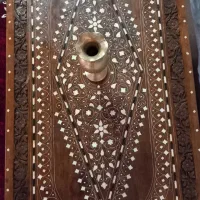 میزبسیارقدیمی استثنایی منبت کاری شده|کلکسیون اشیاء عتیقه|بندر انزلی, ساحل قو|دیوار