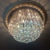 لوستر کریستالی مدرن در حد نو