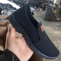 کتونی عمده|کیف، کفش، کمربند|لاهیجان, لیالستان|دیوار