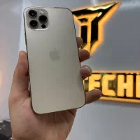 آیفون ۱۲ پرو طِلایی