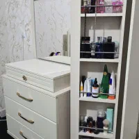 ست تخت خواب و میز آرایش|تخت و سرویس خواب|قم, پردیسان|دیوار