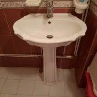 روشویی و فلش تانک و توالت فرنگی و ایرانی