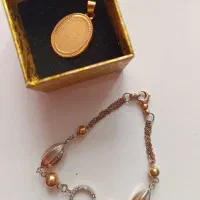 دستبند و گردنی