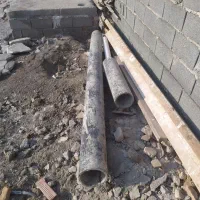 لوله پلاستیکی وتیراهن ودوعددچوب درحد صفر