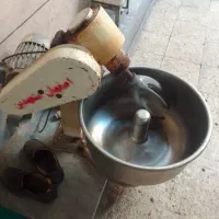 دستگاه خمیر کن و ویترین