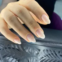 انواع خدمات ناخن متریال با کیفیت|خدمات آرایشگری و زیبایی|شاهین دژ, |دیوار