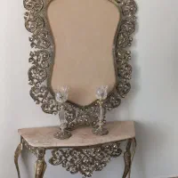 اینه و شمعدان برنز (سیاه قلم)