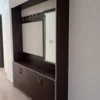 جا کفشی و جالباسی داخل سالن