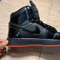 جردن مشکی قرمز|کیف، کفش، کمربند|اندیشه, اندیشه فاز ۳|دیوار