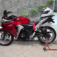 سی بی آر 250 مدل ۹۶ cbr|موتورسیکلت|تهران, اکباتان|دیوار