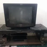 میز، تلویزیون