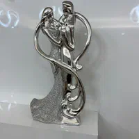 سه عدد مجسمه بدون زدگی و رنگ پریدگی|مجسمه، تندیس، ماکت|بندرعباس, |دیوار