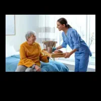 نیازمند پرستار روزانه برای سالمند