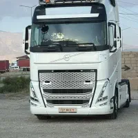 راننده تریلی کمپرس.
