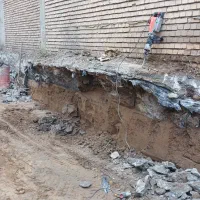 پی کنی چاه کنی تخریب بتن تراشیدن گچ وکاشی دیوار