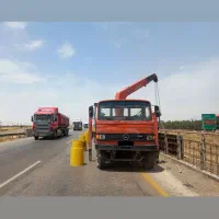 جرثقیل خاور سبددار دکل بلند