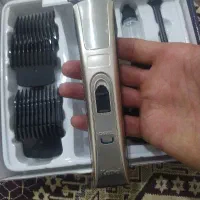 دو عدد ماشین اصلاح موی سر یکی صفر و اون یکی دست دو