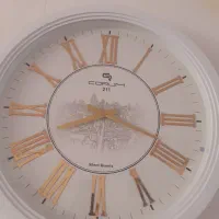 ساعت دیواری